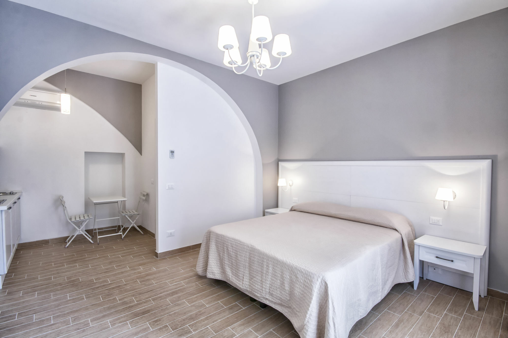 カステッランマーレ・デル・ゴルフォ Residenza Le Zagareアパートホテル エクステリア 写真