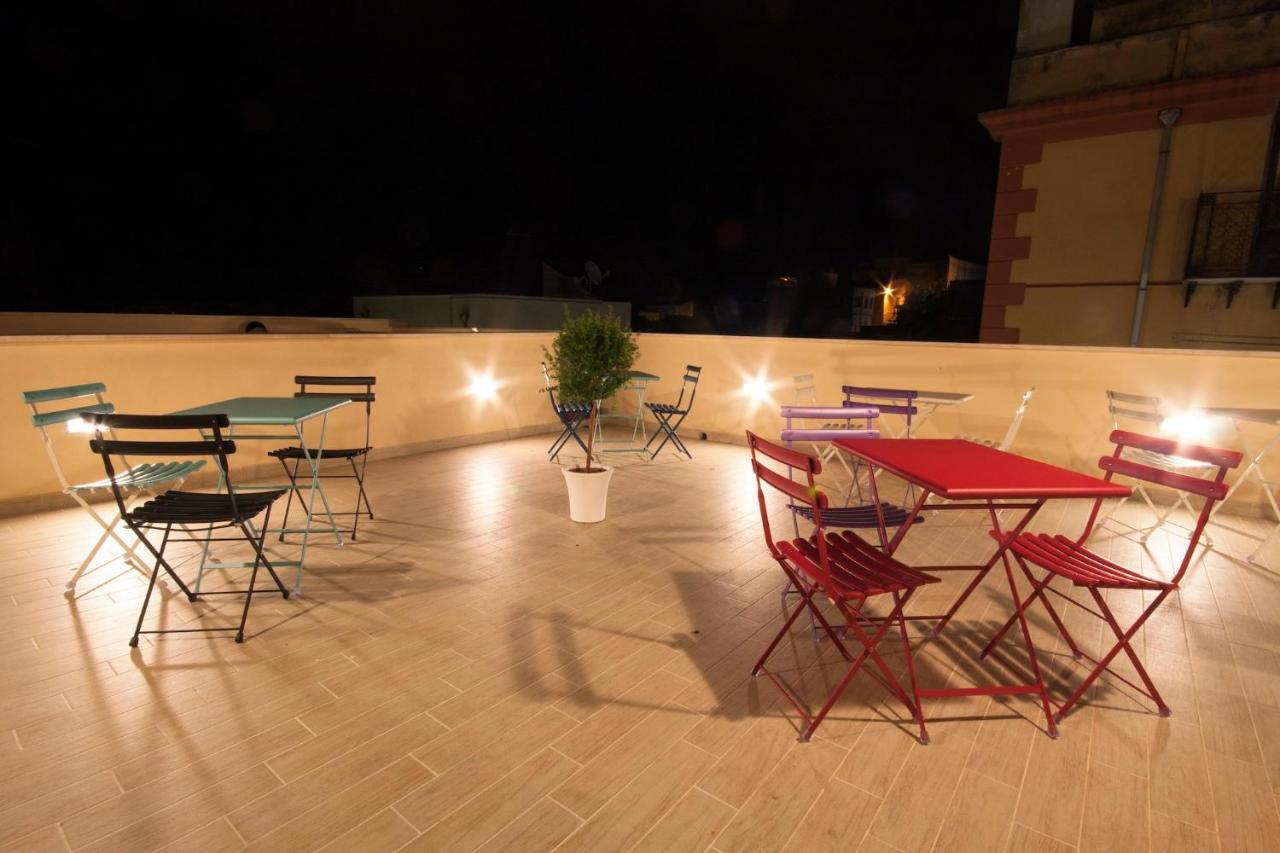 カステッランマーレ・デル・ゴルフォ Residenza Le Zagareアパートホテル エクステリア 写真